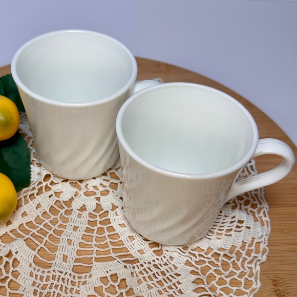 Vintage Corning White Swirl Mugs | Set of 2 | USA & Corning SA | Minimalist - Picture 2 of 6